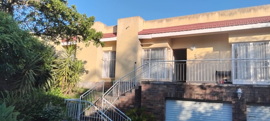 4 Bedroom Property for Sale in Dale View Eastern Cape